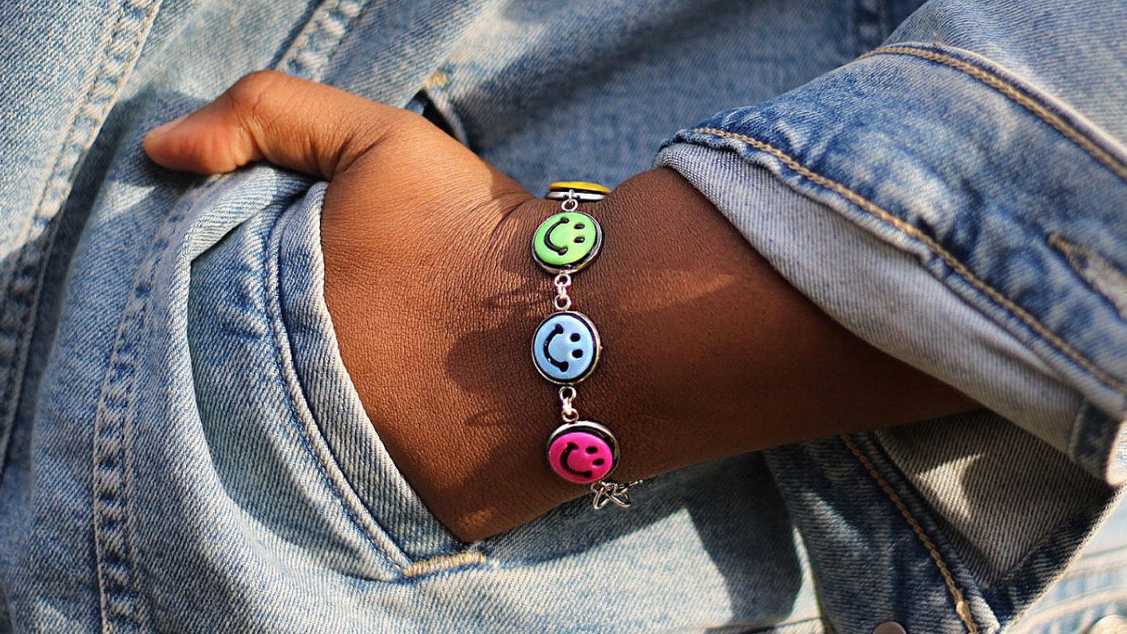 Smiley Earring and Bracelet Set