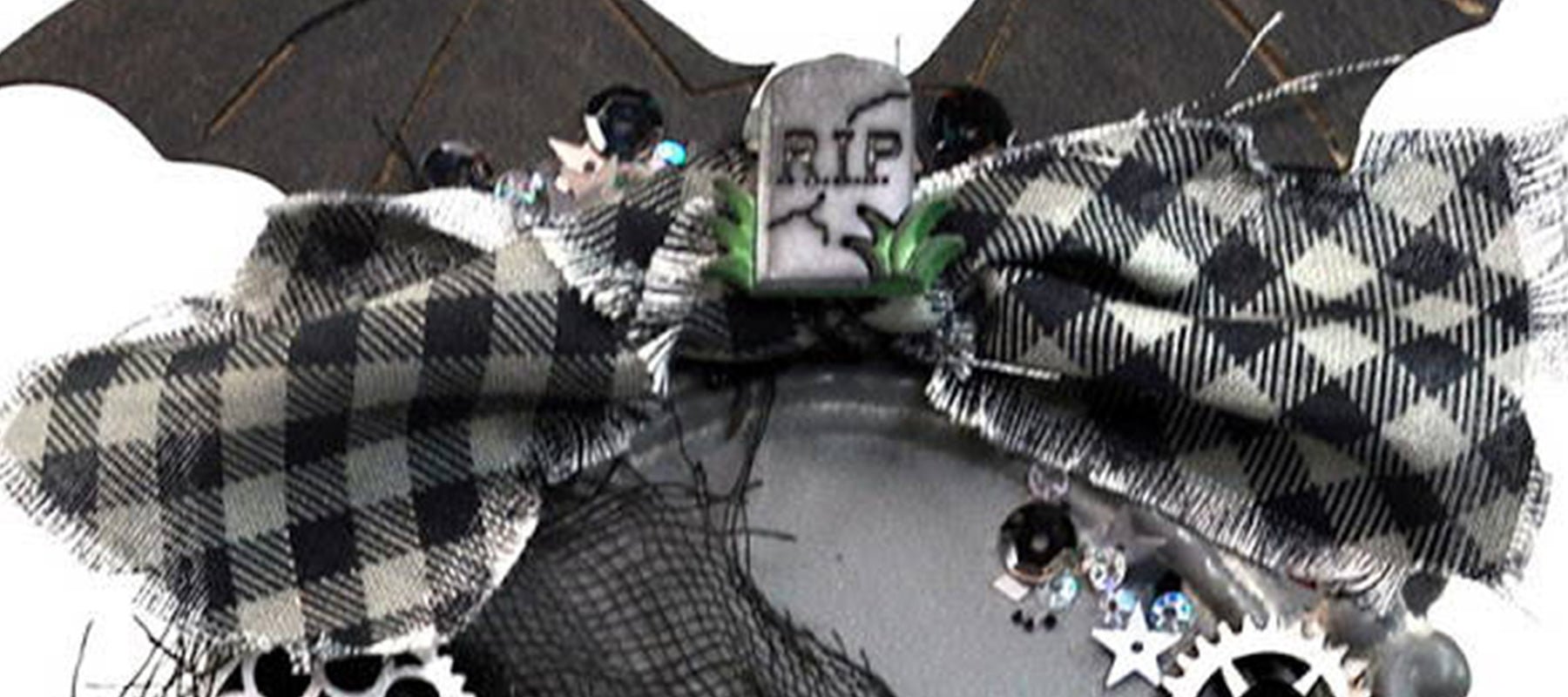 Acrylic Wash Tutorial: Halloween Skull Wall Plaque - Buttons Galore and More