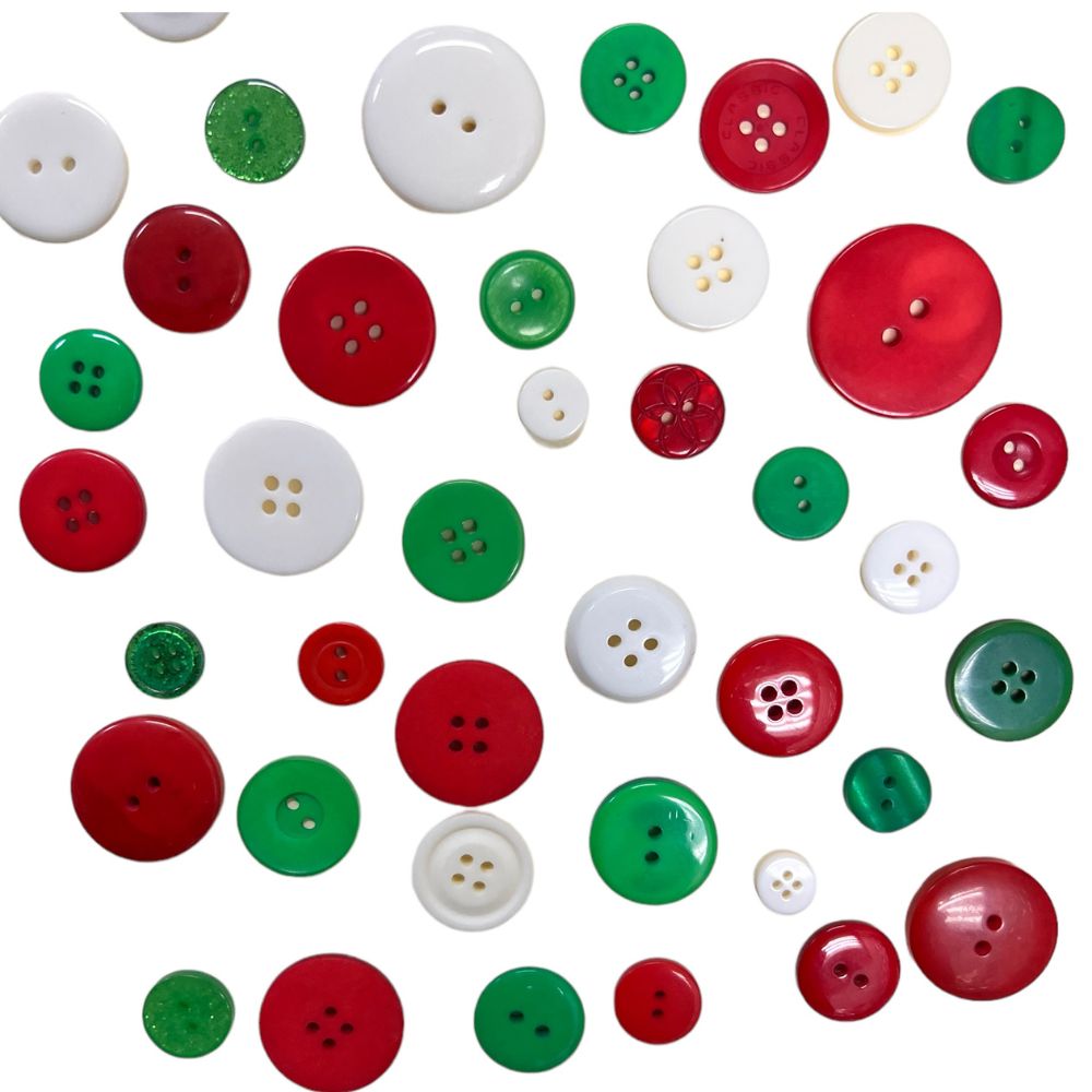 500-700 Pcs Christmas Color Assorted Sizes Round Resin Buttons for Crafts Sewing (Christmas) - 0