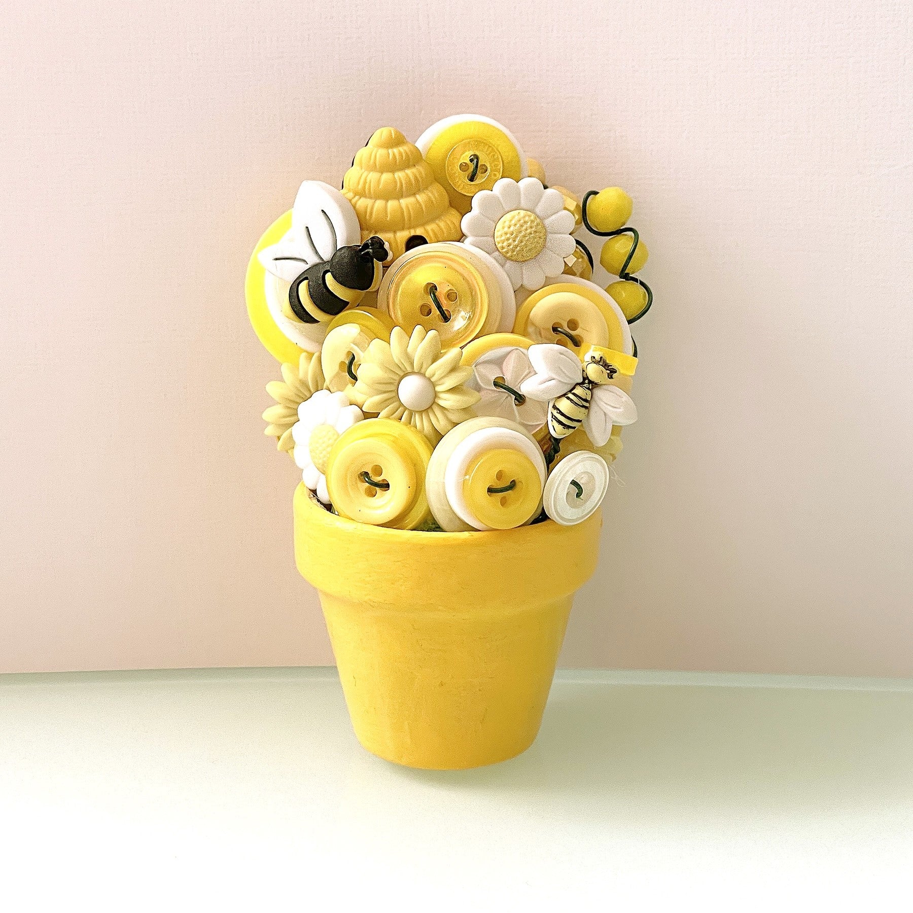 Bumble Bee 3D Bulk Buttons