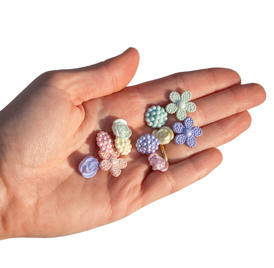 4463_FancyFlorals_Hand.jpg