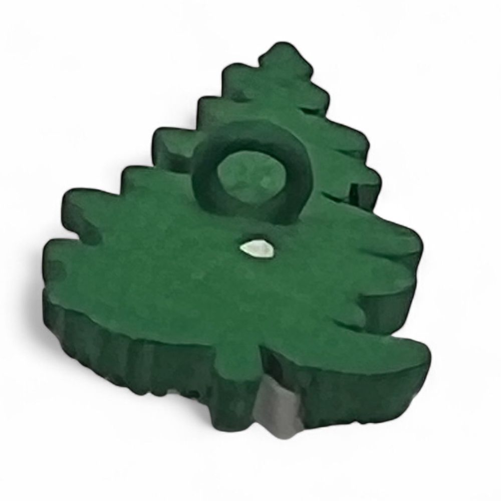 Snow-Covered Christmas Tree Button – Winter Holiday Craft Embellishment
