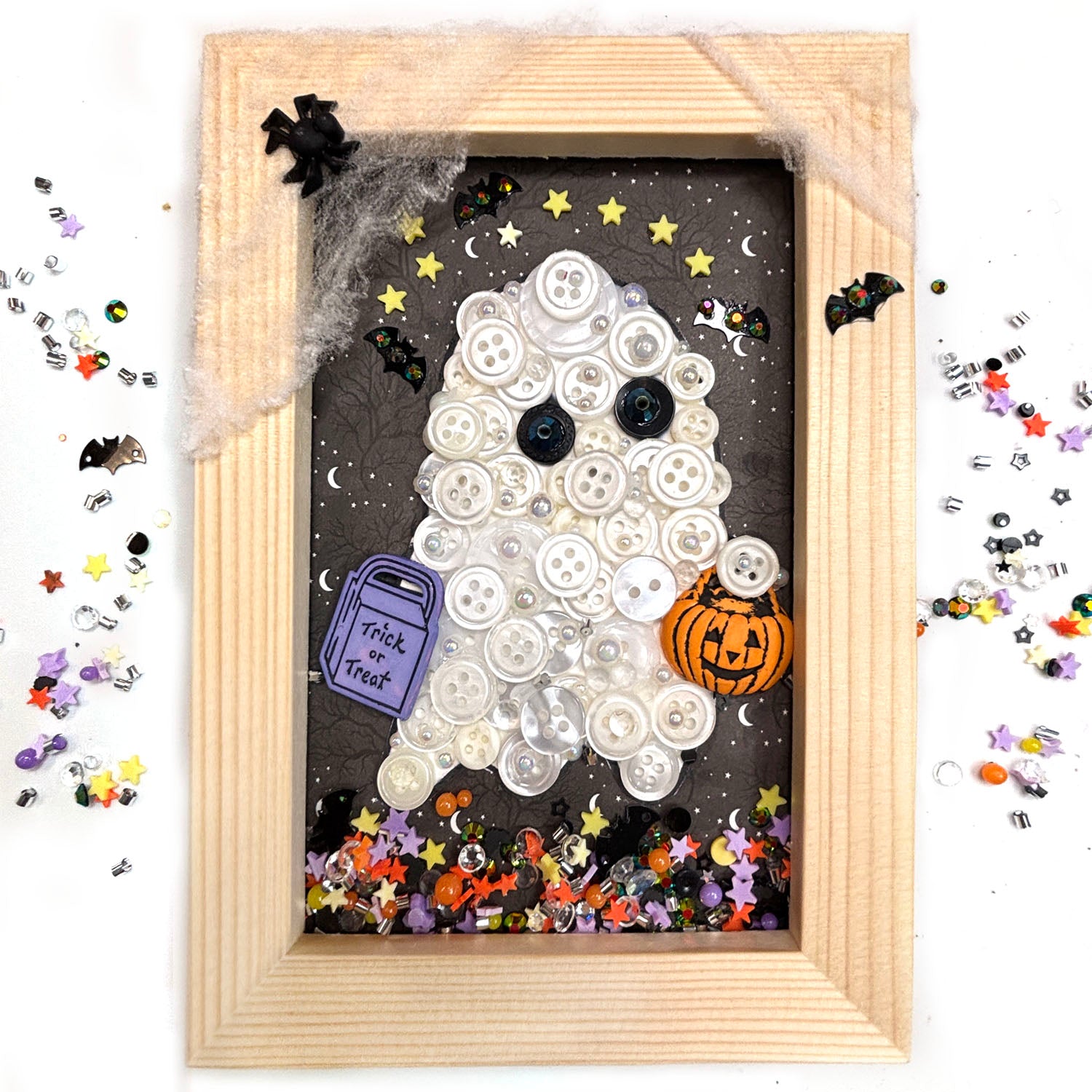 ghost_5x7_shaker_1500_c5adf38c-c547-4a28-9c15-ddbca0b55985.jpg
